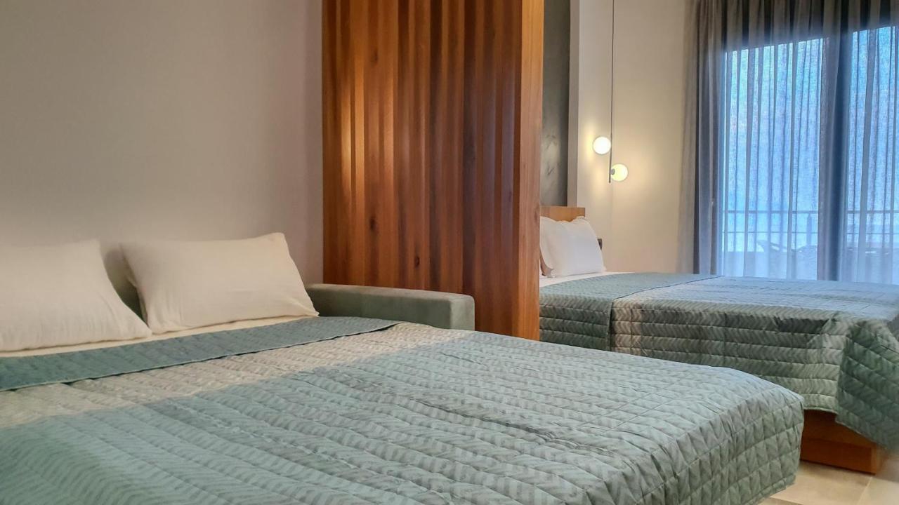 Vrahakia beach Sarti Bagian luar foto